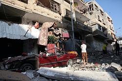 في غزة.. منازل تتحوّل إلى مقابر