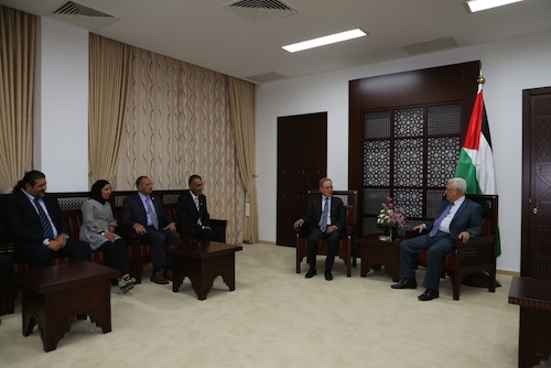 الرئيس يستقبل المشاركين العرب في المؤتمر الفلسطيني الثامن للطب المخبري