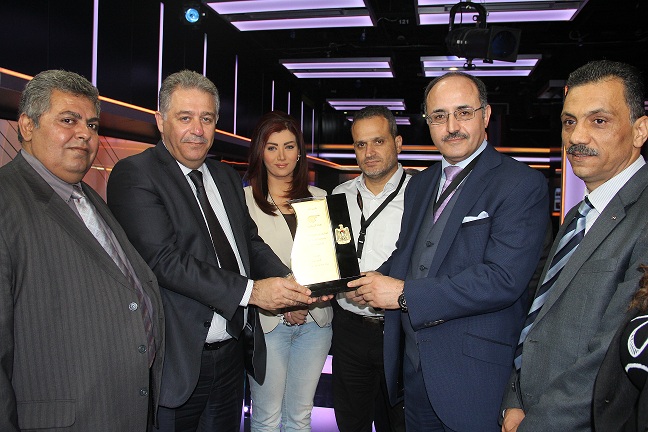 سفارة فلسطين تكرم قناة الميادين الفضائية