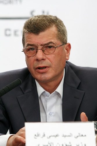 قراقع: الإفراج عن الأسرى حجر الأساس لأي تسوية عادلة بالمنطقة