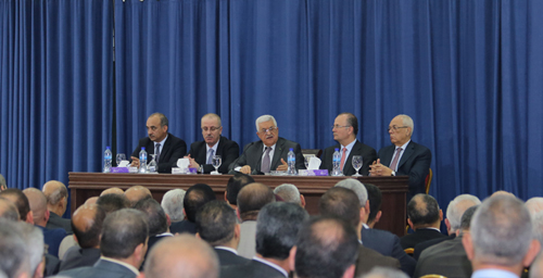 الرئيس مخاطبا رجال الأعمال: بحاجة إلى جهودكم وجهود كل من يريد أن يأتي لبلدنا للاستثمار