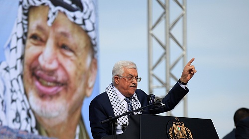 الرئيس: رغم الحواجز في غزة والضفة الجماهير تتدفق لإحياء ذكرى استشهاد عرفات