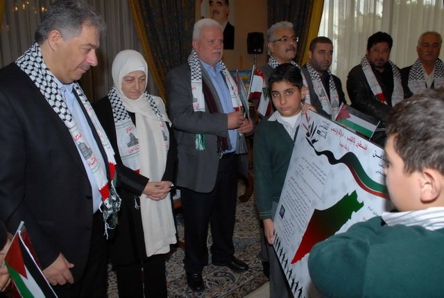 لقاء في مجدليون بين الحريري ومنظمة التحرير- تحية الى الشعب الفلسطيني في اليوم العالمي