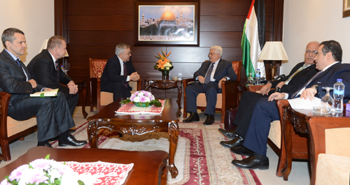 الرئيس يستقبل المبعوث الروسي لعملية السلام في الشرق الأوسط