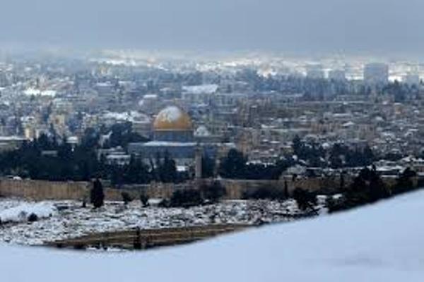 درجة الحرارة "صفر" والثلوج وصلت اليوم