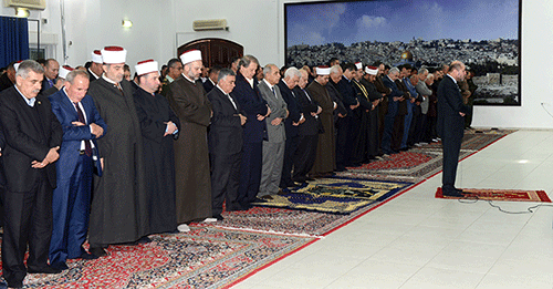 الرئيس يؤدي صلاة الغائب على روح الكساسبة وشهداء مصر وفلسطين