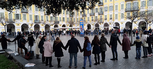 فرنسيون يضربون عن الطعام من أجل غزة