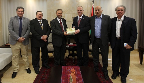 الحمد الله يستقبل رئيس مركز الشرق الأوسط للدراسات الاستراتيجية والقانونية