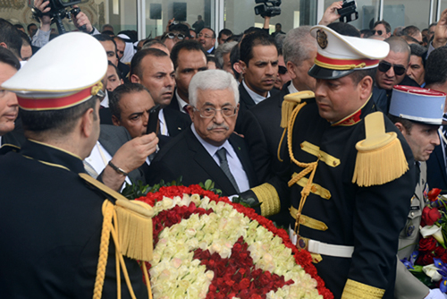 الرئيس يشارك في المسيرة الدولية والوطنية المناهضة للإرهاب في تونس
