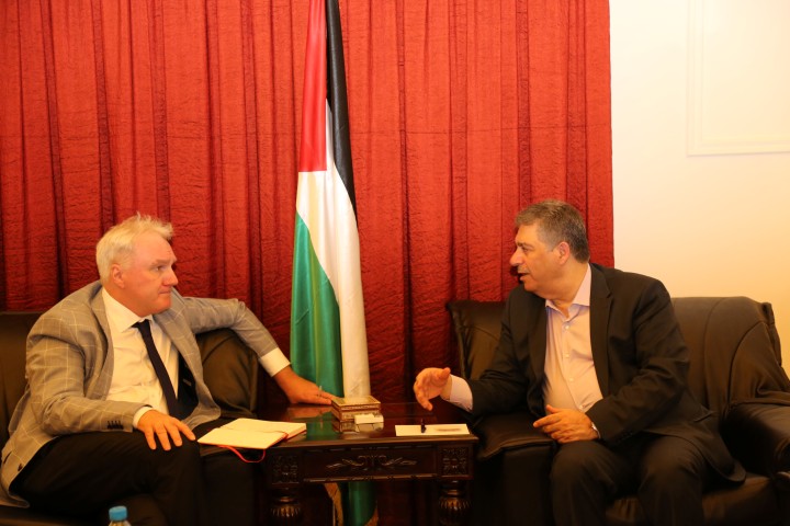 دبور يستقبل مدير عام الانروا في لبنان شمالي