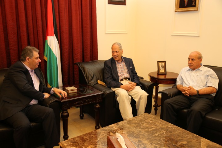 دبور يستقبل عضوا المكتب السياسي للجبهة الديمقراطية زيدان وفيصل