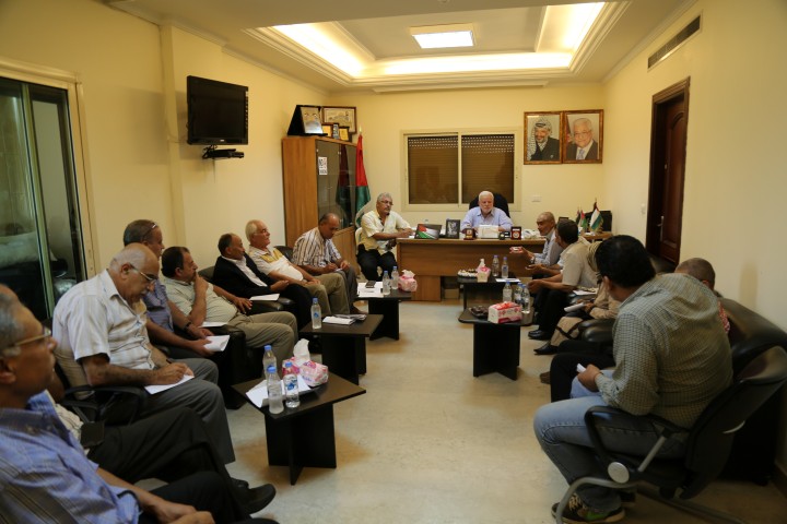 أبو العردات يستقبل لجنة النازحين السوريين