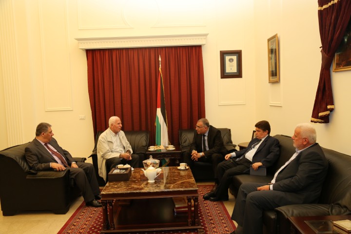 الاحمد يلتقي سفير مصر في لبنان زايد