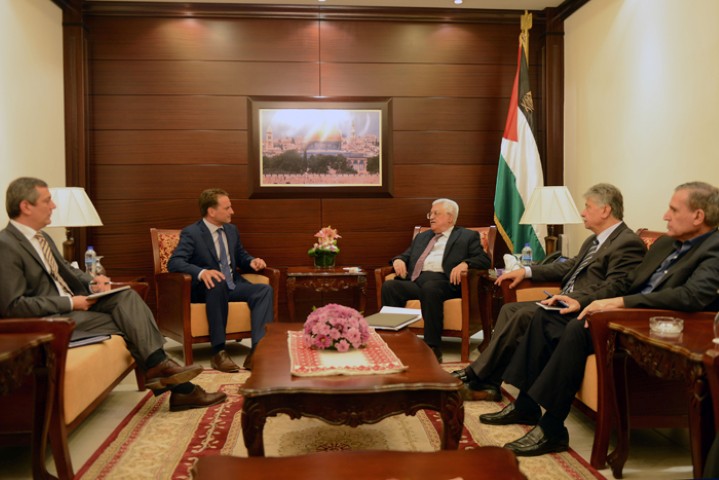 الرئيس يبحث مع كرينبول الأزمة المالية لـ