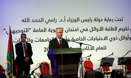 الحمد الله: الحكومة ستعمل على تطوير امتحانات التوجيهي جوهريا