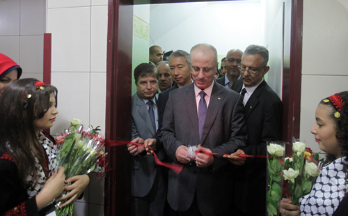 الحمد الله يفتتح عددا من الأقسام والمرافق في المستشفى الحكومي بطولكرم