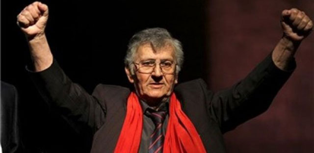 في الذكرى الأولى لرحيله سميح القاسم "منتصب القامة" مشى