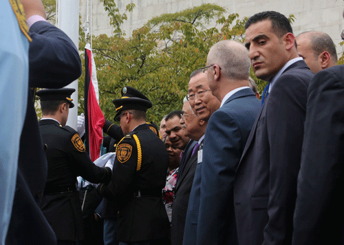 العلم الفلسطيني يرفع في هيئة الأمم المتحدة