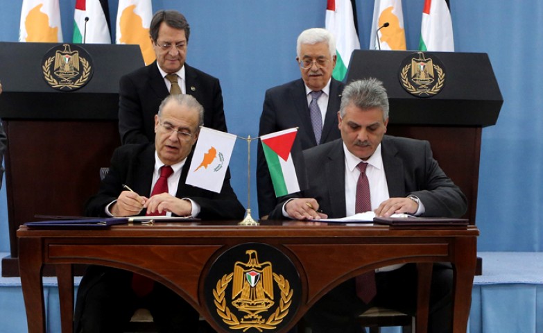 الرئيس بمؤتمر صحفي مع نظيره القبرصي: شعبنا يعيش ظروفا لا يمكن احتمالها أو القبول بها