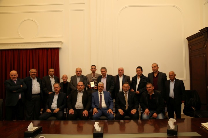 دبور يستقبل وفد المهندسين – فلسطين