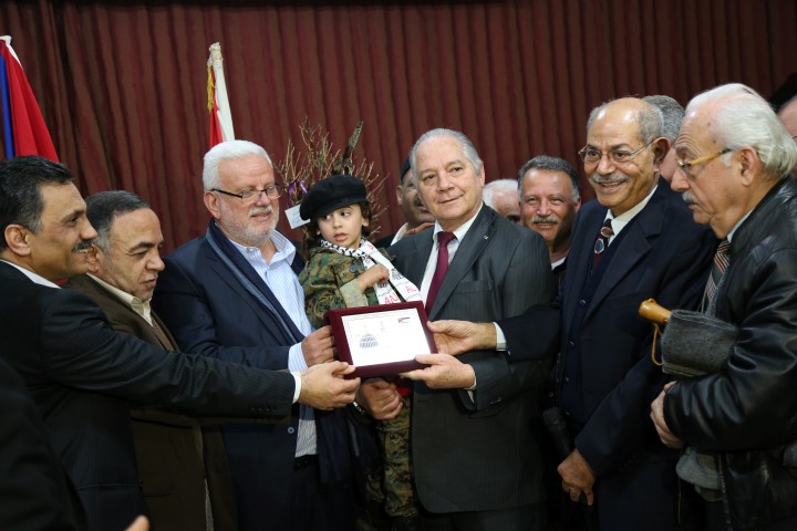 فلسطين تتضامن مع كوبا توأم النضال