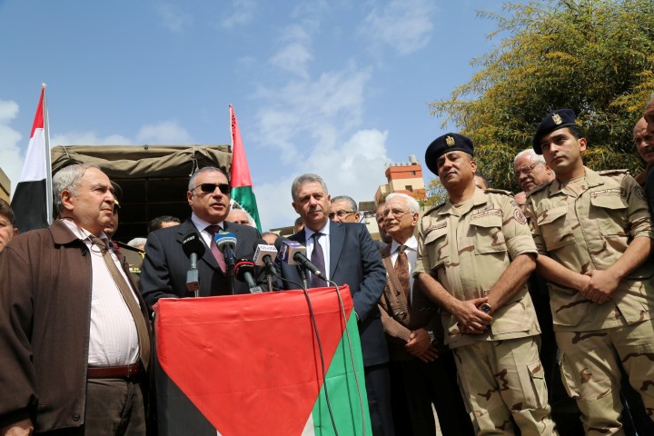 تسليم شحنة مساعدات طبية  من الشعب المصري الى الشعب الفلسطيني