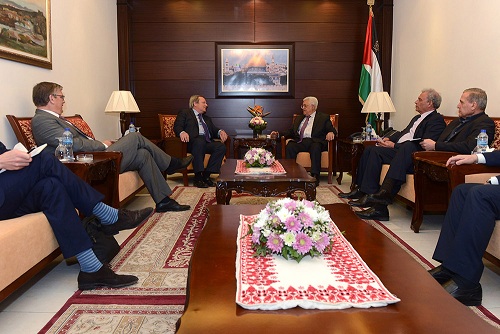 الرئيس يؤكد أهمية دعم المجتمع الدولي للمبادرة الفرنسية لعقد مؤتمر للسلام