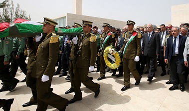 تشييع جثمان اللواء عيسى بمشاركة فاعلة من القيادة الفلسطينية