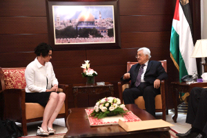 الرئيس يستقبل ممثلة كندا لدى فلسطين