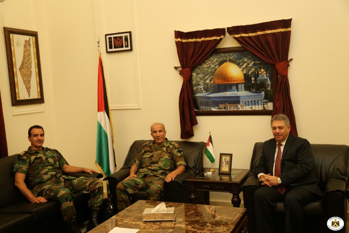 دبور يستقبل وفداً من مركز البحوث والدراسات الاستراتيجية