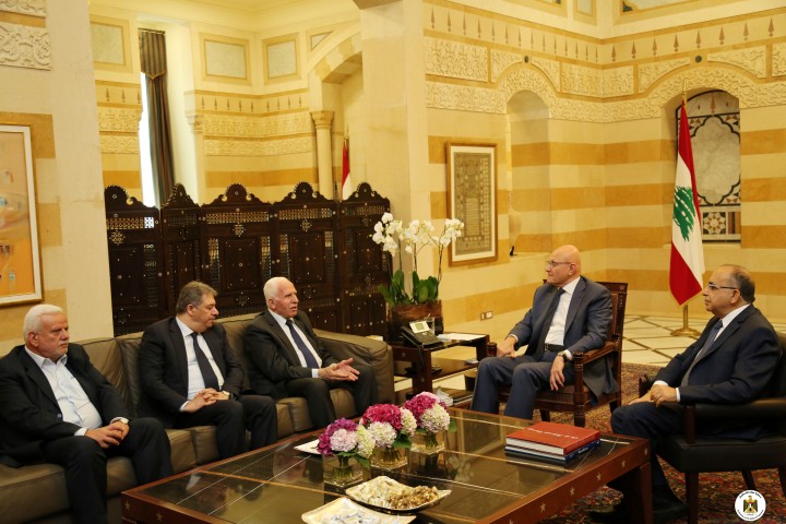 الاحمد يلتقي رئيس الوزراء اللبناني