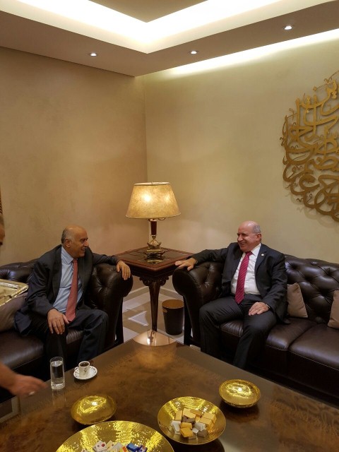 الرجوب ونظيره اللبناني يدعمان ترشح المهندي لمقاعد الفيفا الاسيوية