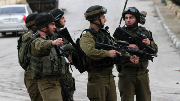 قوات الاحتلال تعتقل فتاة بالقرب من الحرم الإبراهيمي في الخليل