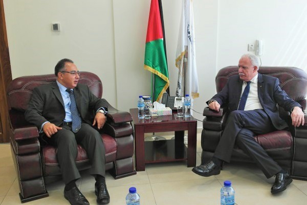 المالكي يودع السفير المصري لمناسبة انتهاء مهامه لدى فلسطين