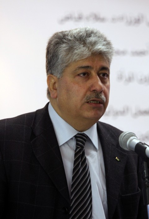 مجدلاني: الاكتفاء ببيانات إدانة الاستيطان يشجع الاحتلال على الاستمرار به