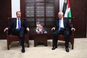 الرئيس يطلع وزير خارجية النرويج على الأوضاع في فلسطين