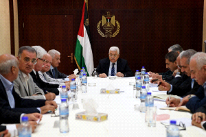 الرئيس في اجتماع "المركزية": حراك فلسطيني نشط بقمة عدم الانحياز والجمعية العامة للأمم المتحدة واستنه