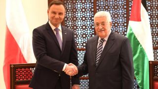 الرئيس في مؤتمر صحفي مع نظيره البولندي: متمسكون بالسلام كخيار لا رجعة عنه