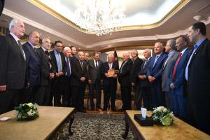 الرئيس يبحث مع أمناء سر فصائل المنظمة أوضاع شعبنا في لبنان