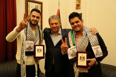 الفنان شاهين ودندن في سفارة دولة فلسطين