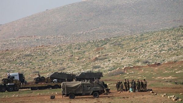 الاحتلال يخطر بهدم مساكن ومنشآت في كردلة وخربة الدير بالأغوار