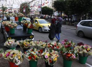 الأم الفلسطينية.. احصاءات تستحق الانتباه