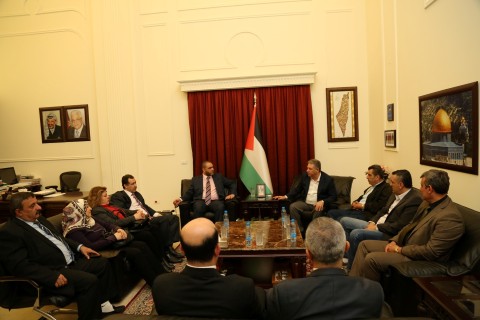 السفير دبور يستقبل وفداً من المكتب الحركي المركزي للاطباء