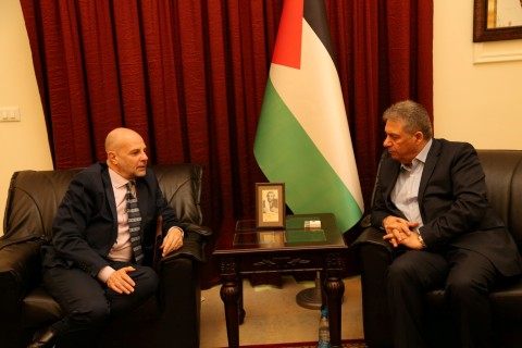 دبور يستقبل مدير الانروا في لبنان كوردوني