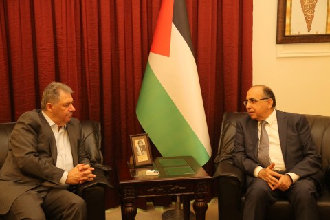 دبور يستقبل رئيس لجنة الحوار اللبناني الفلسطيني منيمنة