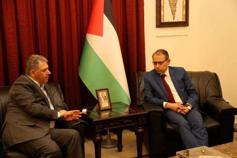 دبور يستقبل سفير مصر في لبنان النجاري