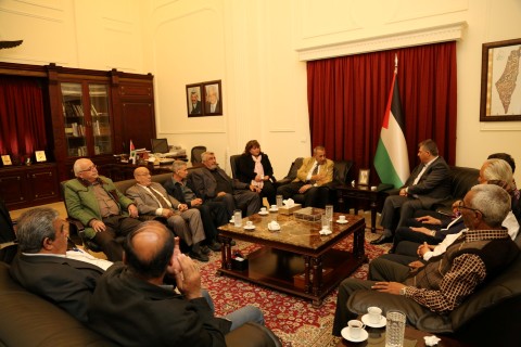 دبور يستقبل وفد الاتحاد العام  لنقابات عمال فلسطين في لبنان