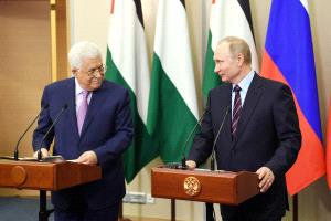 الرئيس عباس يؤكد لنظيره الروسي التمسك بالسلام العادل والدائم