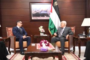 الرئيس يستقبل ممثل سويسرا الذي أنهى مهامه في فلسطين