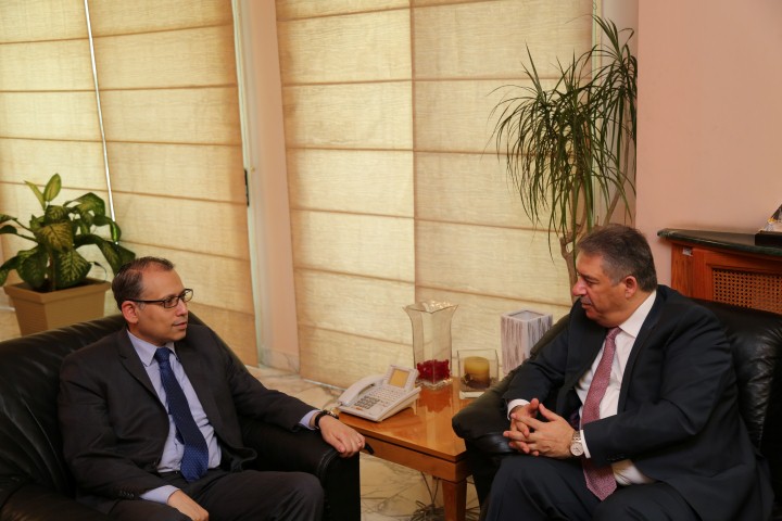 دبور يلتقي السفير المصري في لبنان